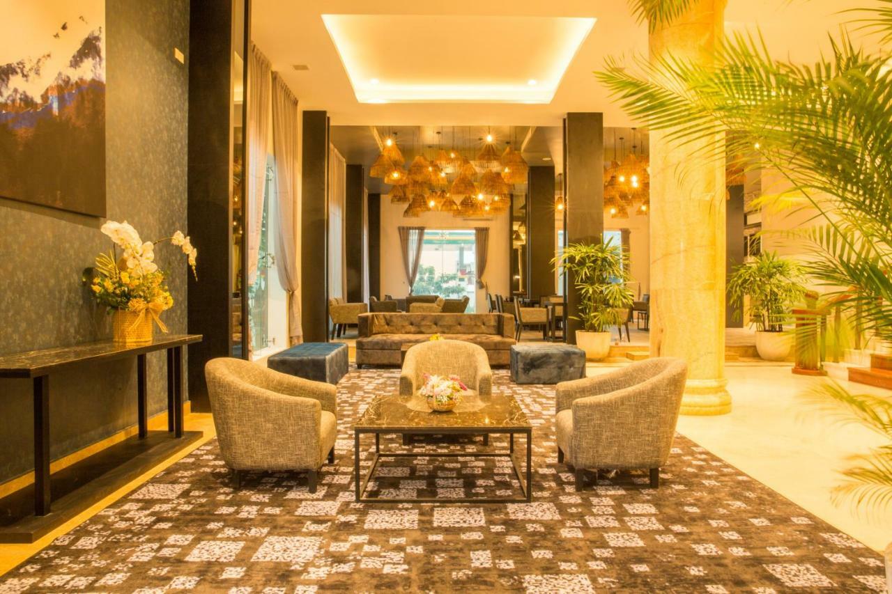 Herman International Hotel Phnom Penh Exterior foto