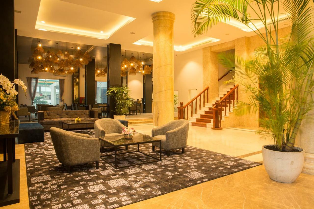 Herman International Hotel Phnom Penh Exterior foto